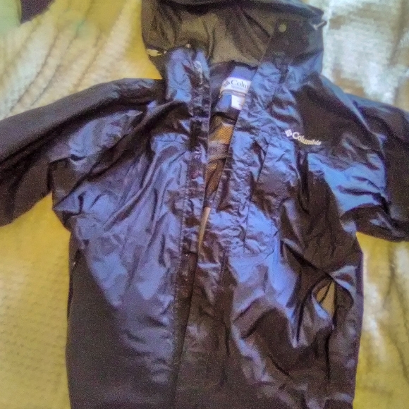 Columbia Waterproof Jacket - Picture 3 of 4
